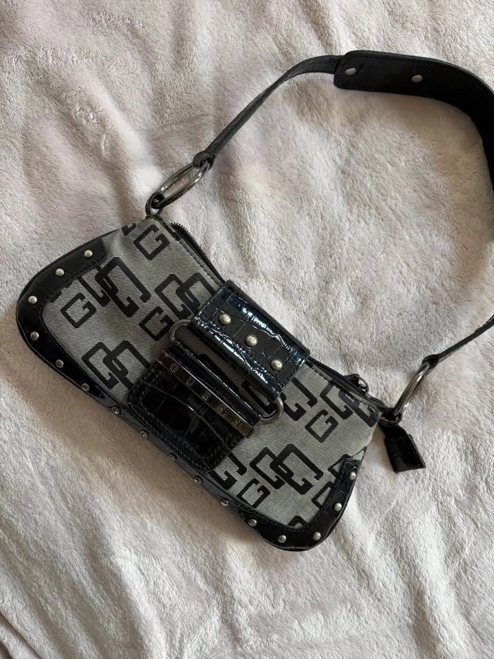 GUESS VINTAGE SHOULDER PURSE - photo 3