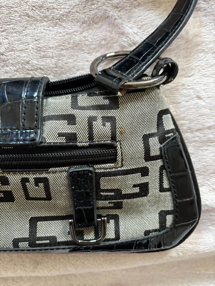 GUESS VINTAGE SHOULDER PURSE - photo 5