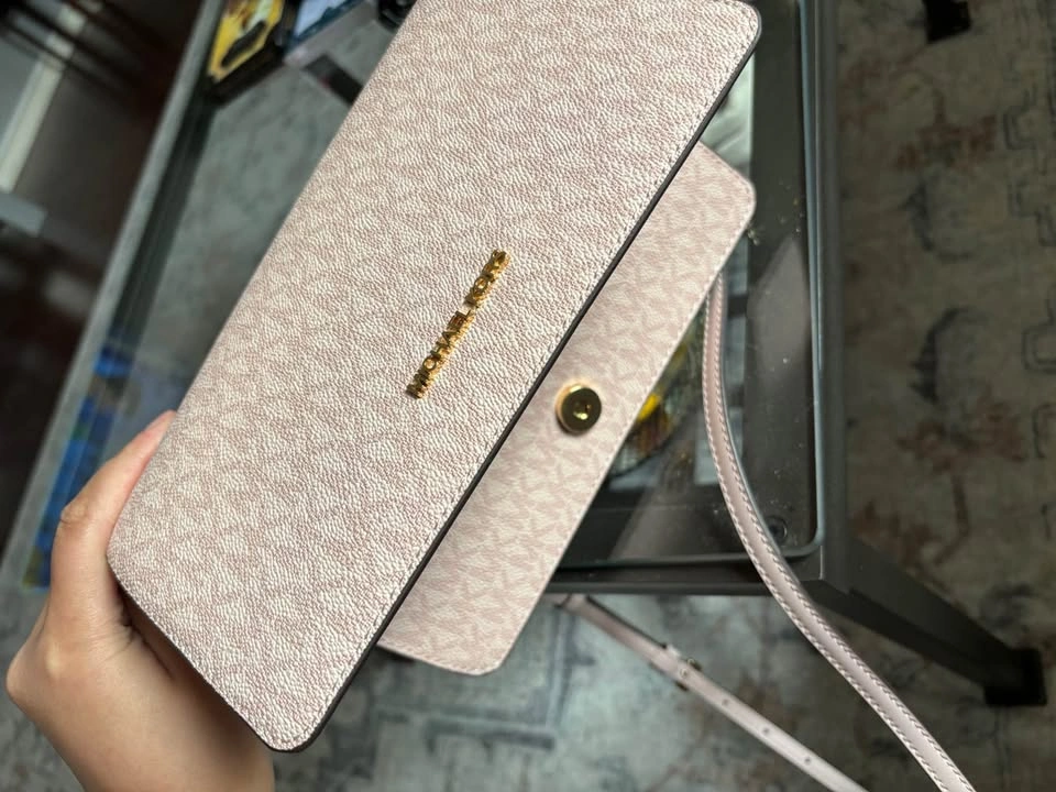 Michael Kors pink Crossbody - photo 2