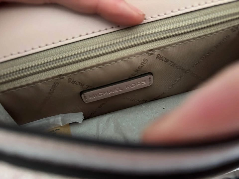 Michael Kors pink Crossbody - photo 4