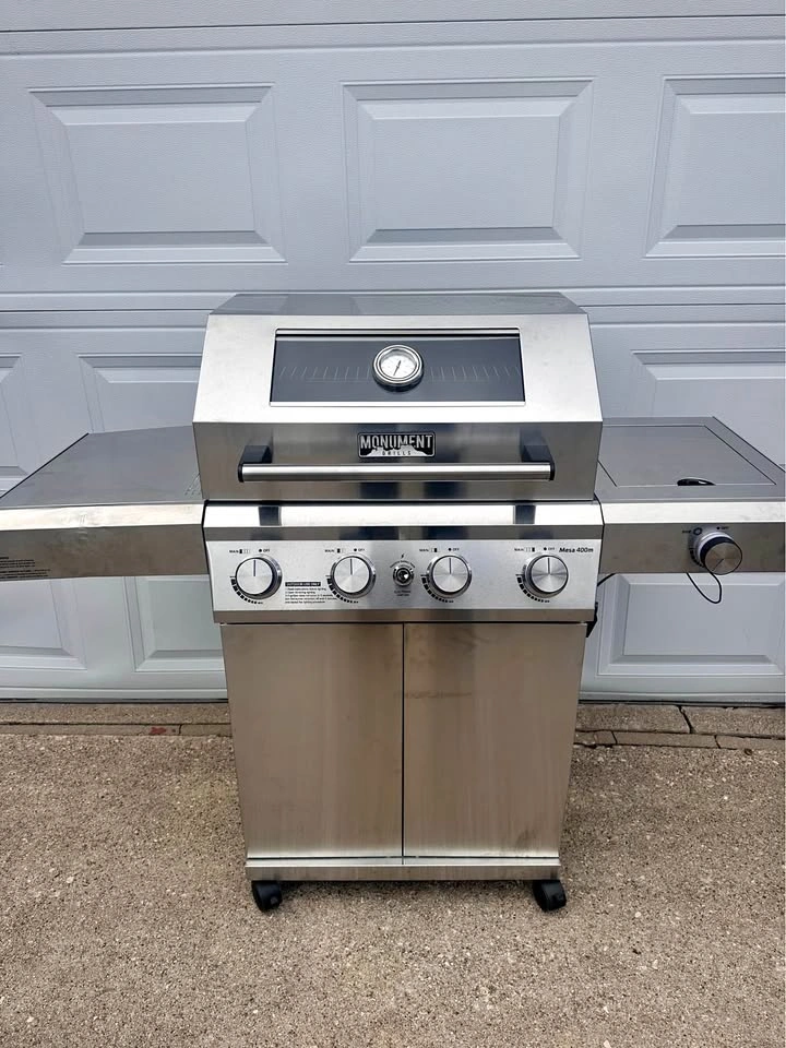 Monument Grills Mesa 400M Stainless Steel Gas Grill