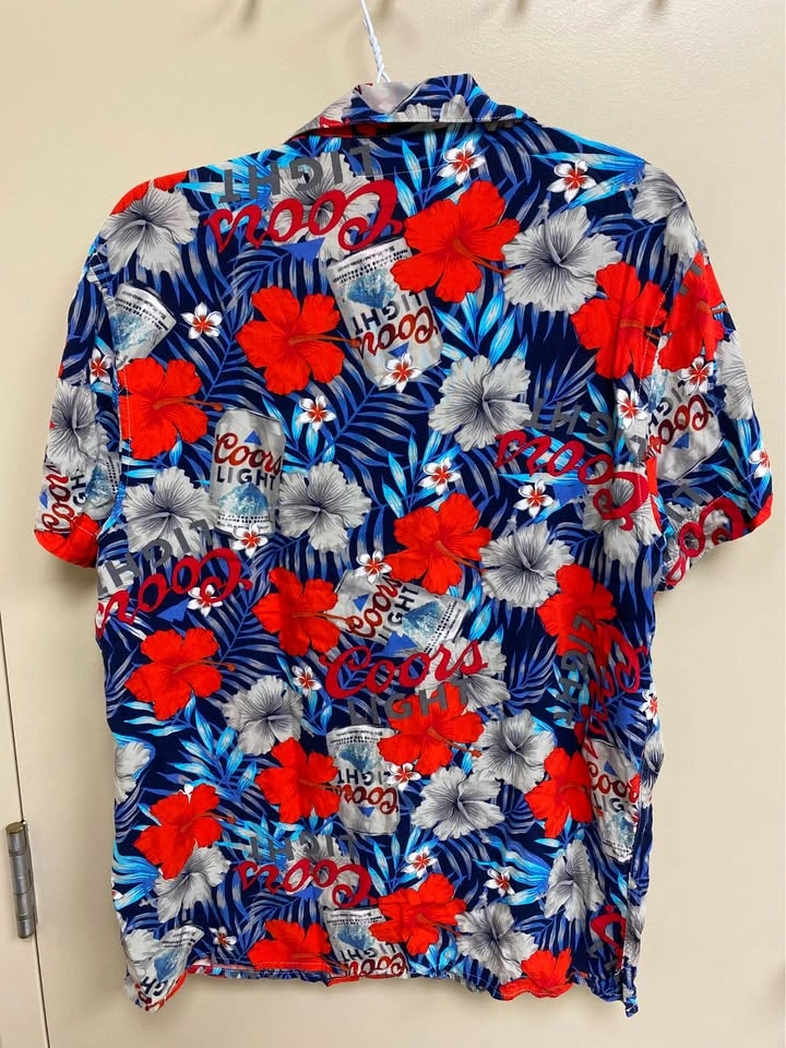 Coors Light Hawaiian Shirt Mens Size Medium Beer Button Down - photo 3