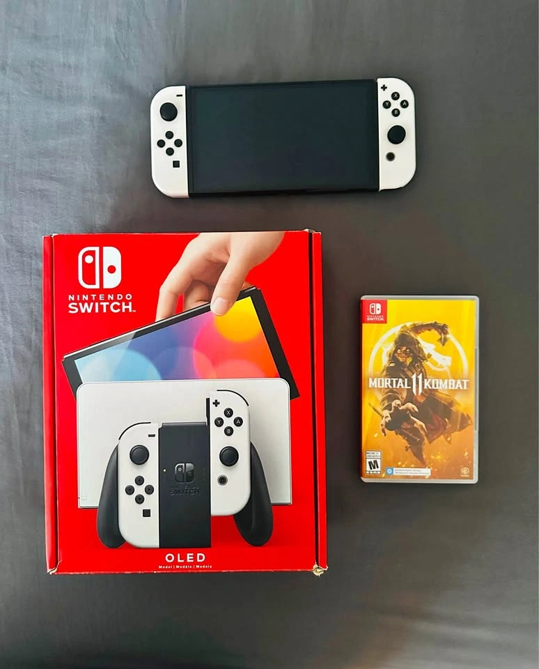Nintendo Switch OLED White Bundle + Mortal Kombat 11