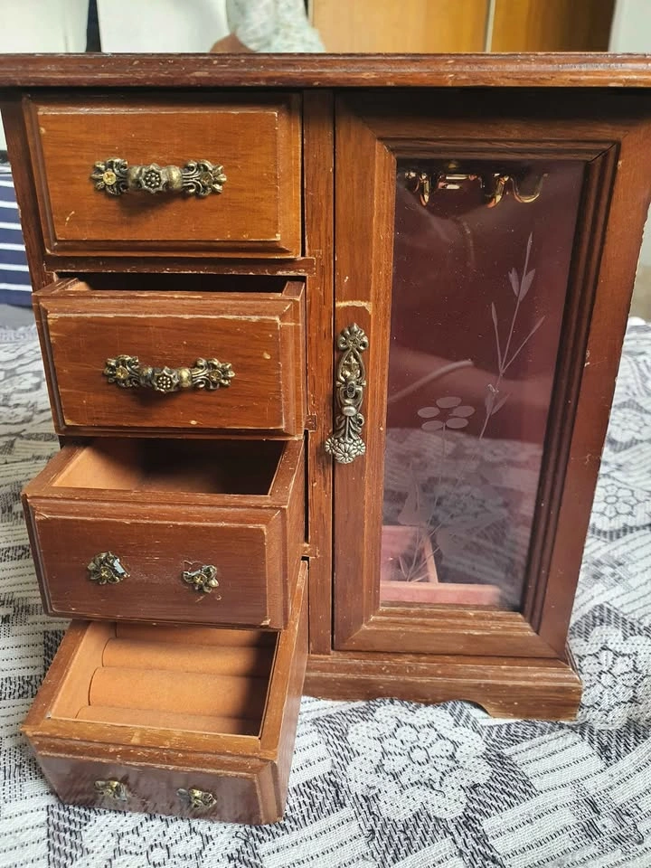 Jewelry storage - photo 3