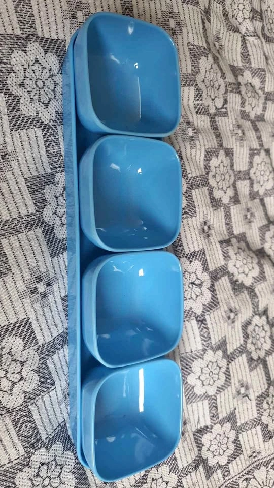 Plastic sauce/dip/ condiments bowl