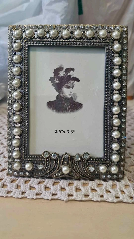 Heavy Gorgeous Pearl & Diamond Picture Frame