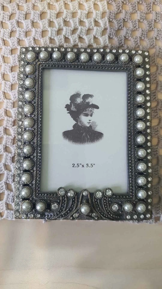 Heavy Gorgeous Pearl & Diamond Picture Frame - photo 2