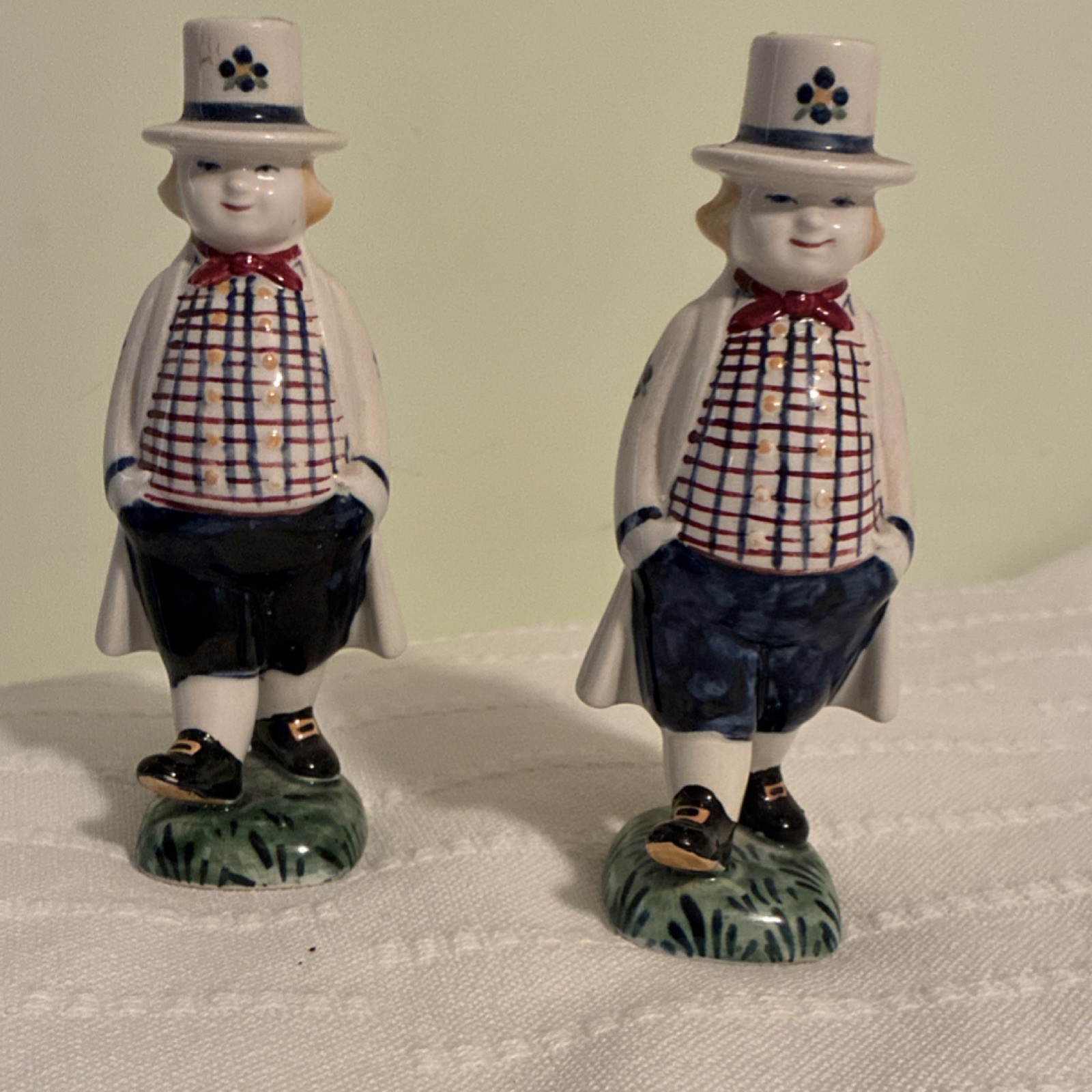 DENMARK Ceramic Human Figure Candle Holder Set, Plaid Floral