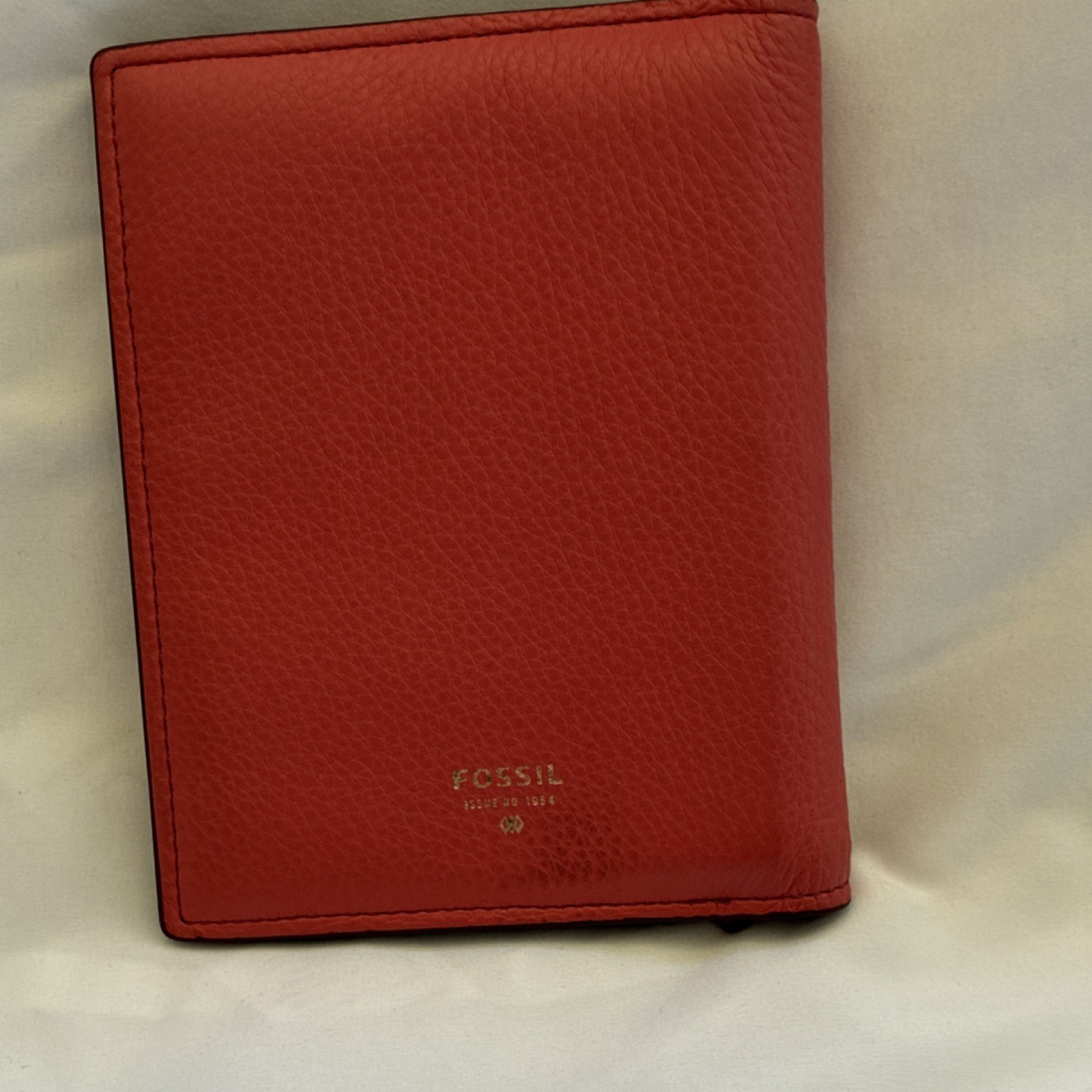 Fossil Pink Leather Passport Holder Wallet Organizer - photo 3