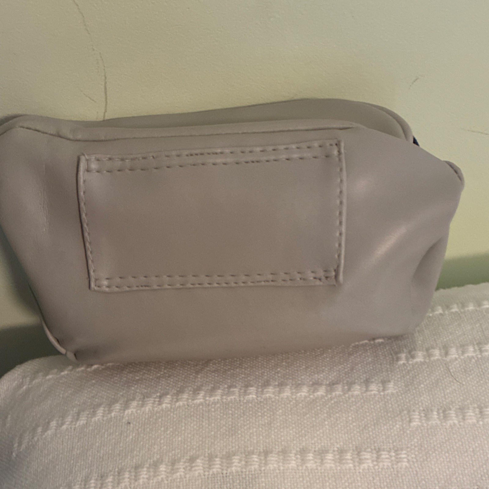 US Airways Wash/Amenity Bag Travel Kit Zipper Pouch w/ Comb, Str - photo 3