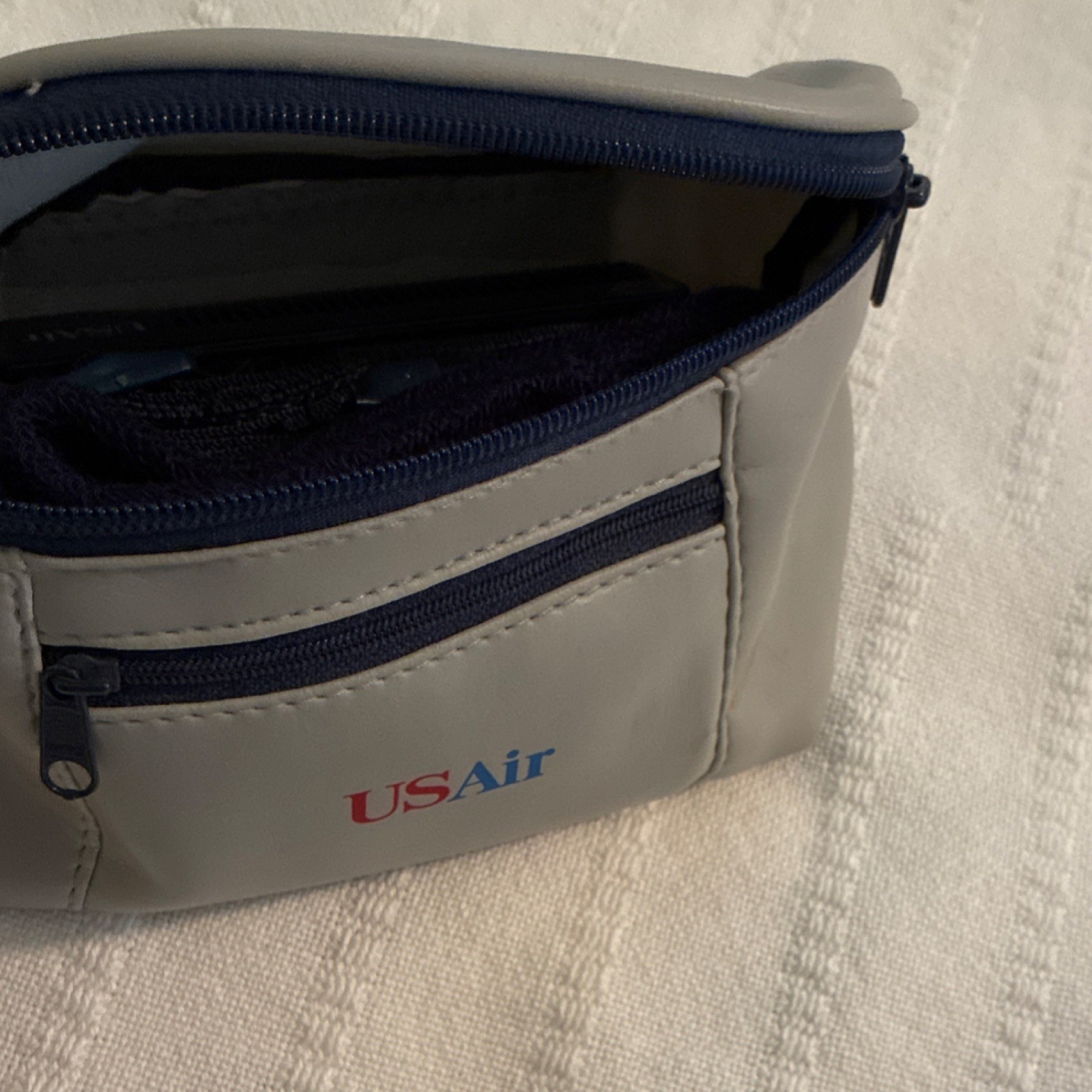 US Airways Wash/Amenity Bag Travel Kit Zipper Pouch w/ Comb, Str - photo 4