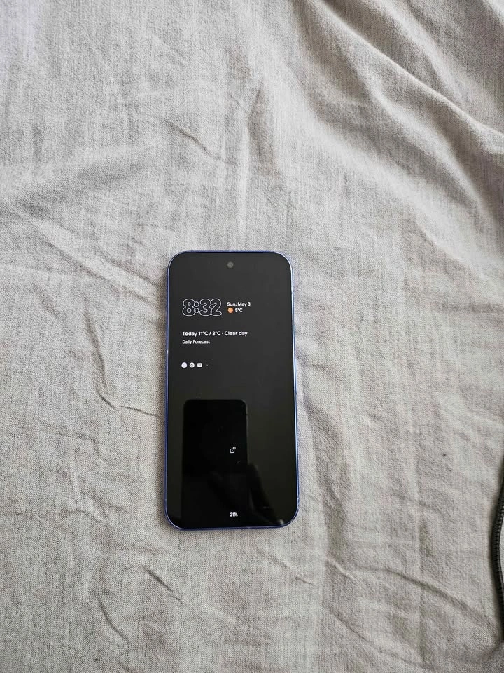 ONE DAY ONLY - Used Google Pixel 10: $450 - photo 4