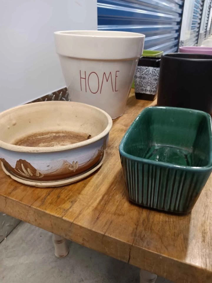 Assorted plant pots and stand bundle - photo 5