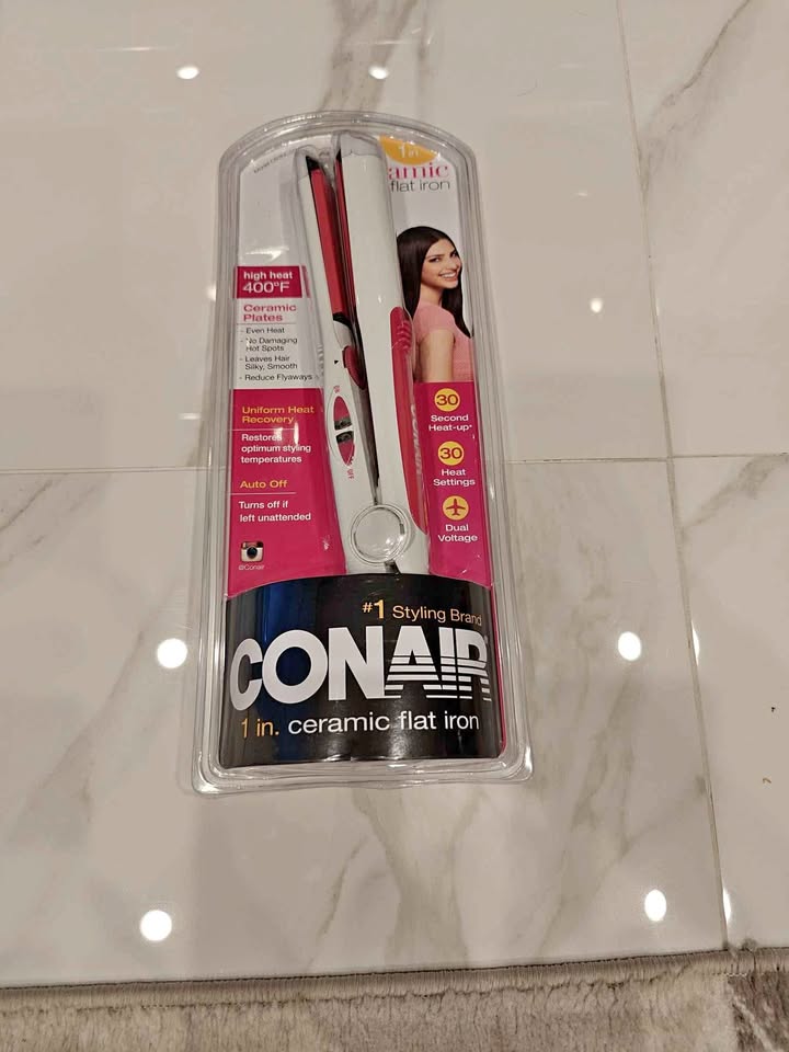 Conair 1 in ceramic flat iron