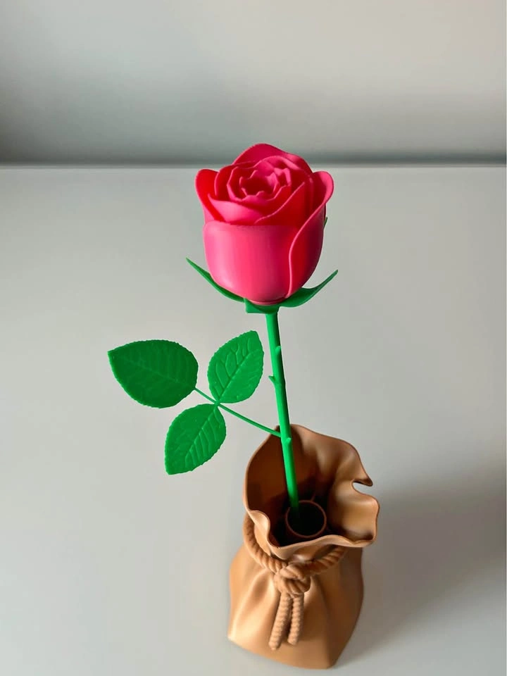 Rose Décor Gift – Hand-Assembled, Perfect for Mother’s Day