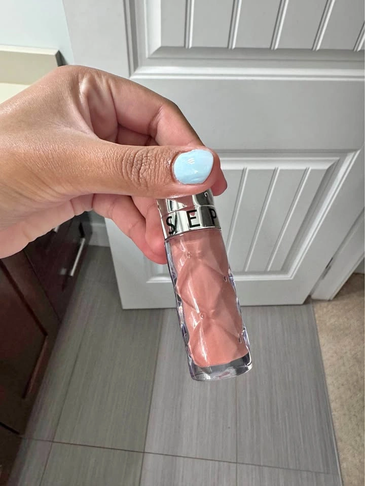 Plumping Lip Gloss