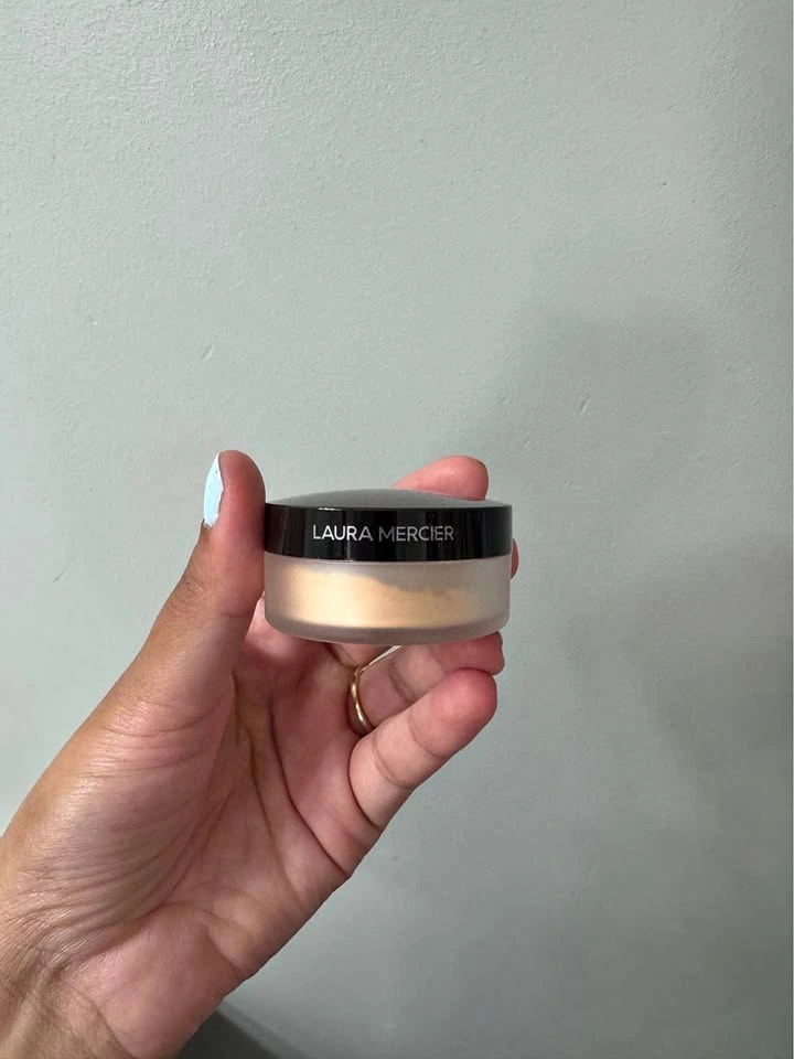 Laura Mercier Powder