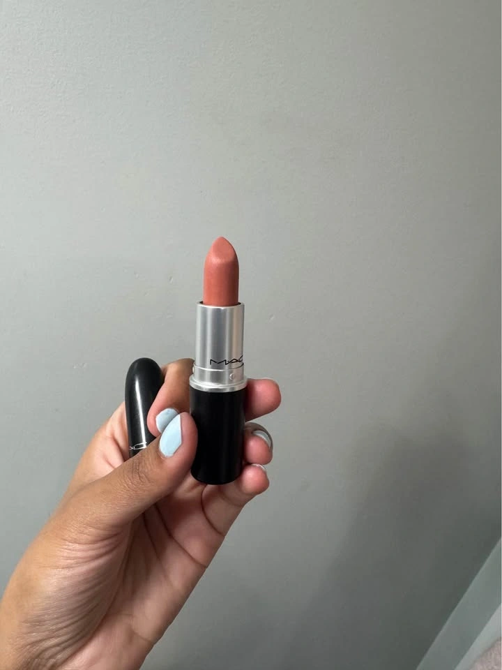 MAC lipstick - photo 4