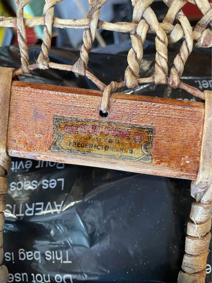 Antique Chestnut Canoe Company Snow Shoes - photo 2