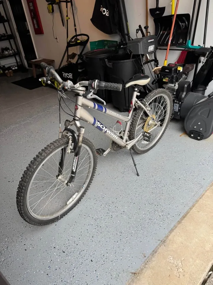 Schwinn 210-FS Mountain Bike - photo 2