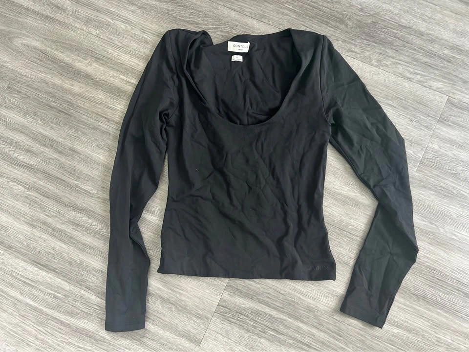 Aritzia Contour Long Sleeve Scoop Neck Top, Black, Size M - photo 2