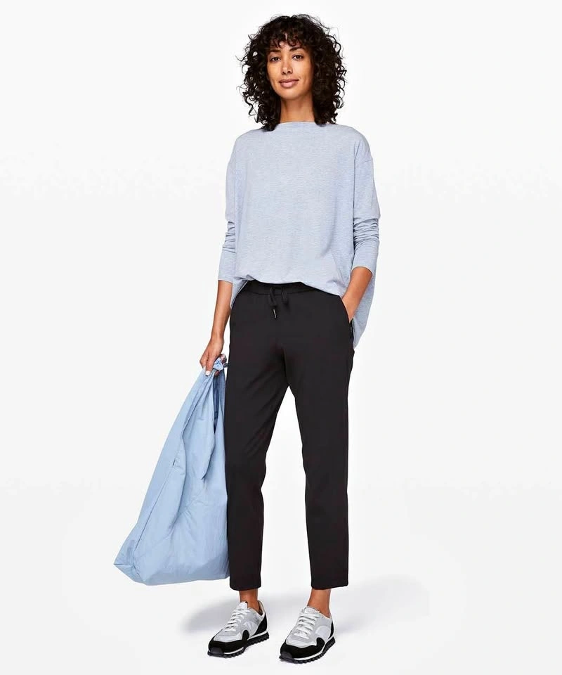 Lululemon On the Fly Pant Size 4 - Luxtreme 27" inseam