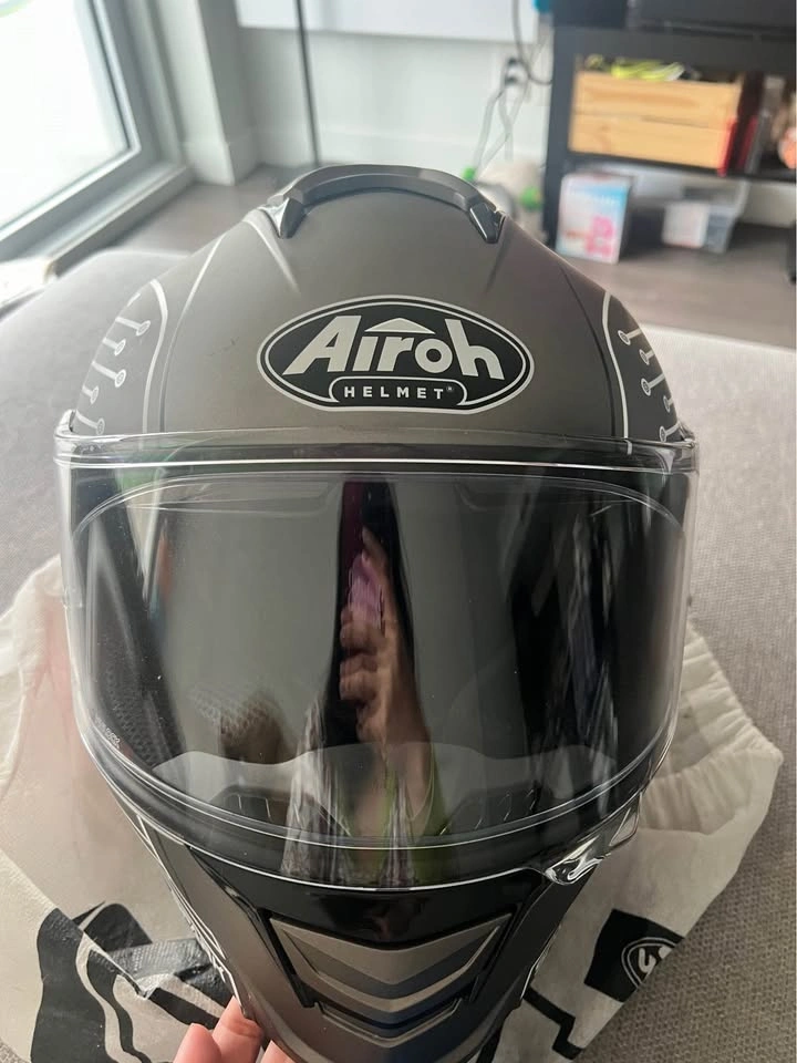 Airoh Spark Full Face Motorcycle Helmet - Size L - photo 3