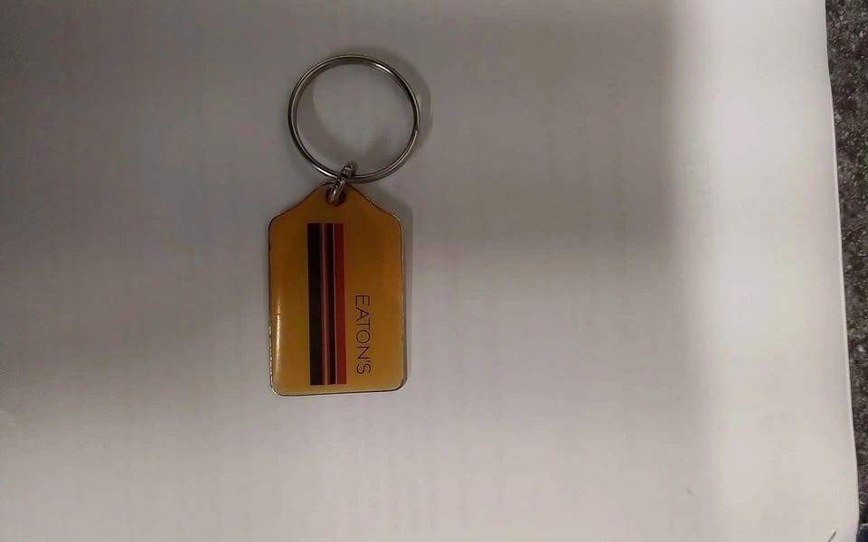 Vintage Eatons Department Store Keychain 1970 - photo 4