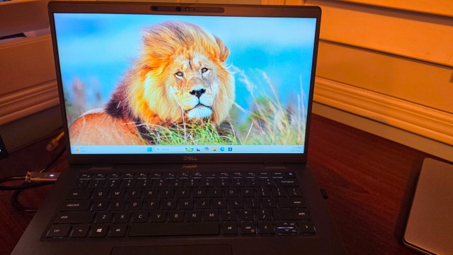 Convertible Dell Touch Screen i7 Laptop 16GB RAM