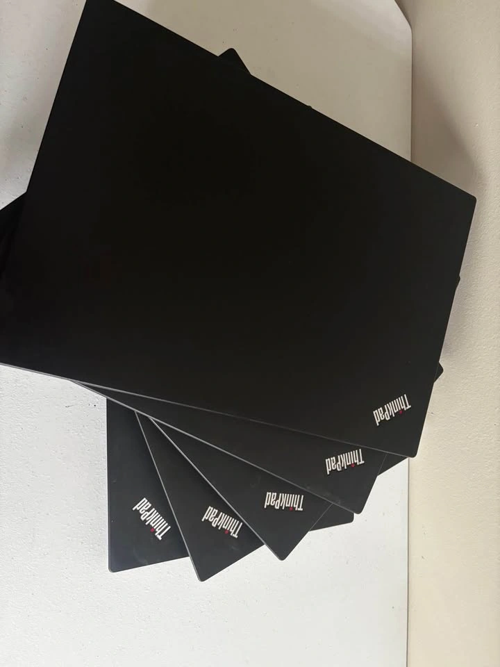 Lenovo ThinkPad T480s Laptop - photo 3