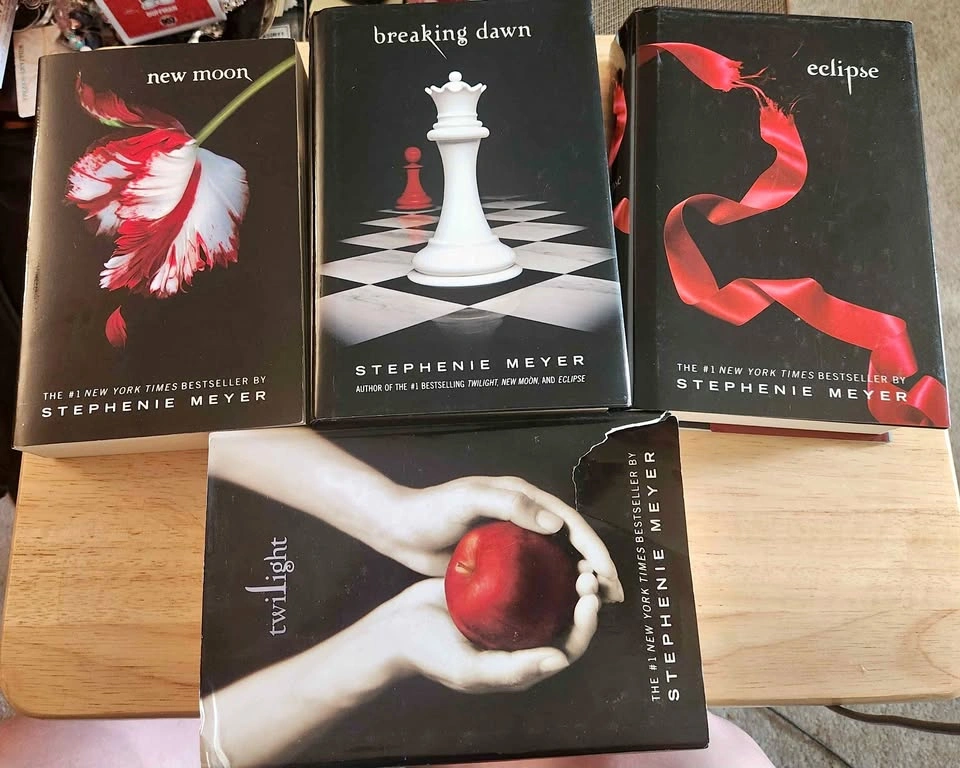 Twilight Saga Book Set by Stephenie Meyer