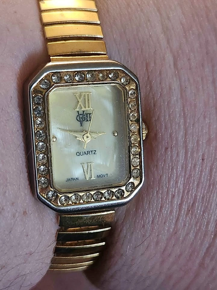Gold Tone Rhinestone Quartz Womens Watch