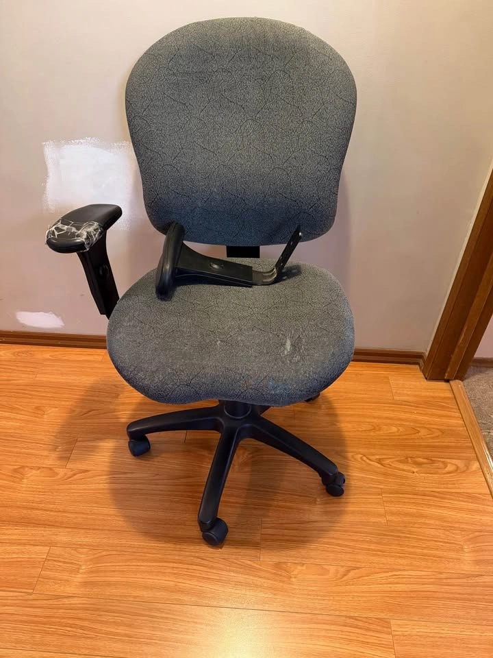 Swivel office chair - photo 3