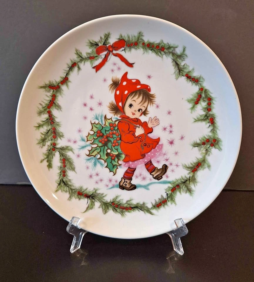 Vintage Lefton Hand Painted Christmas Girl Plate 8" 448P Japan