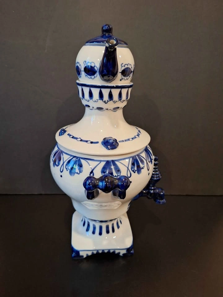 Vintage Russian Gzhel Porcelain Samovar & Teapot Set - photo 2