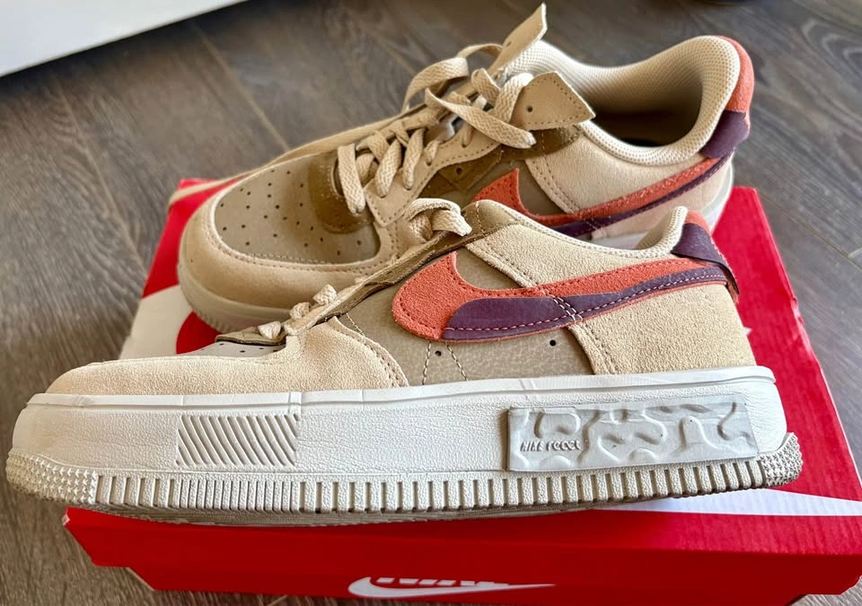 Nike Sneakers - photo 4