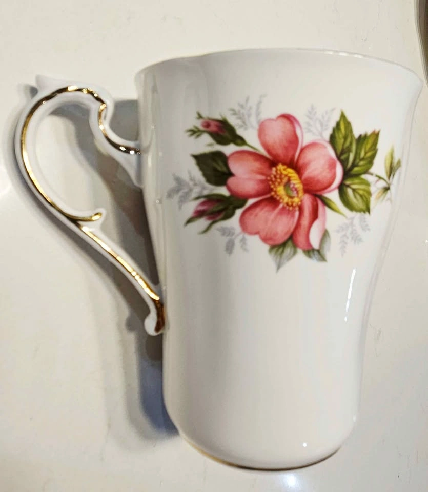 Paragon Fine Bone China Mug – "Prairie Rose" - photo 2