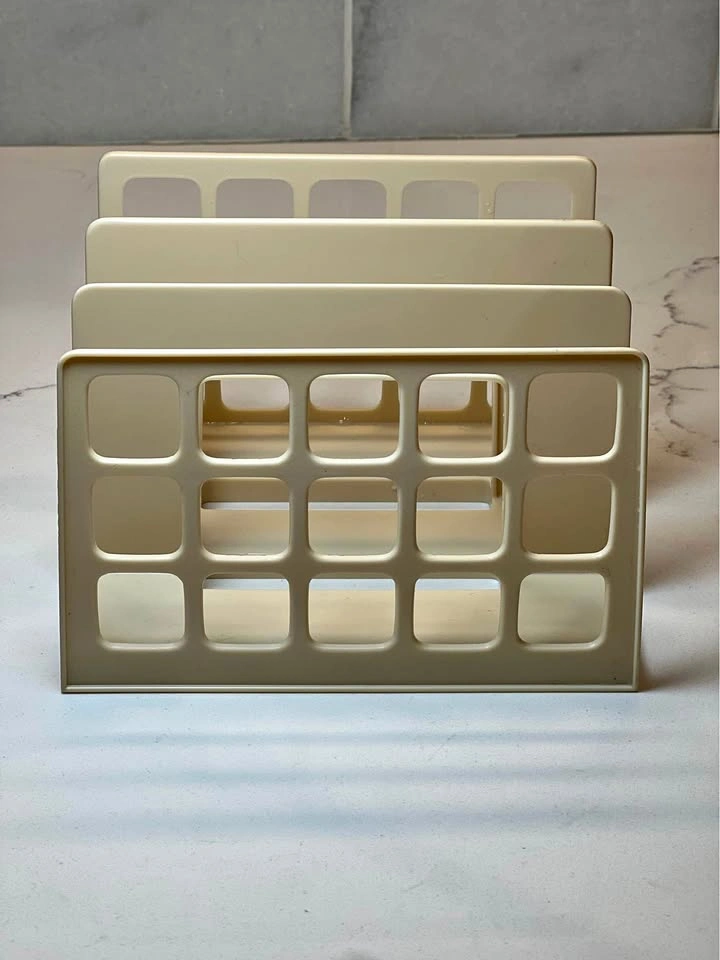 Vintage Almond Plastic Oxford DecoSorter Desk Organizer