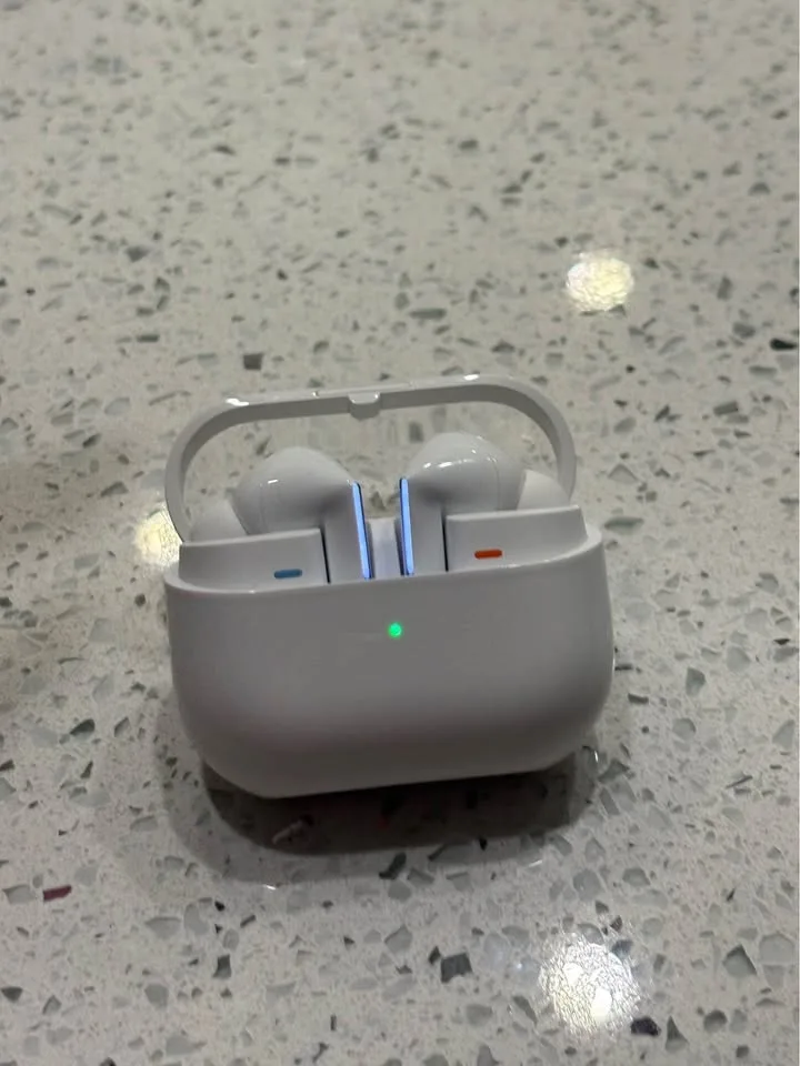 Samsung Galaxy Buds3 Pro image indicator(2)