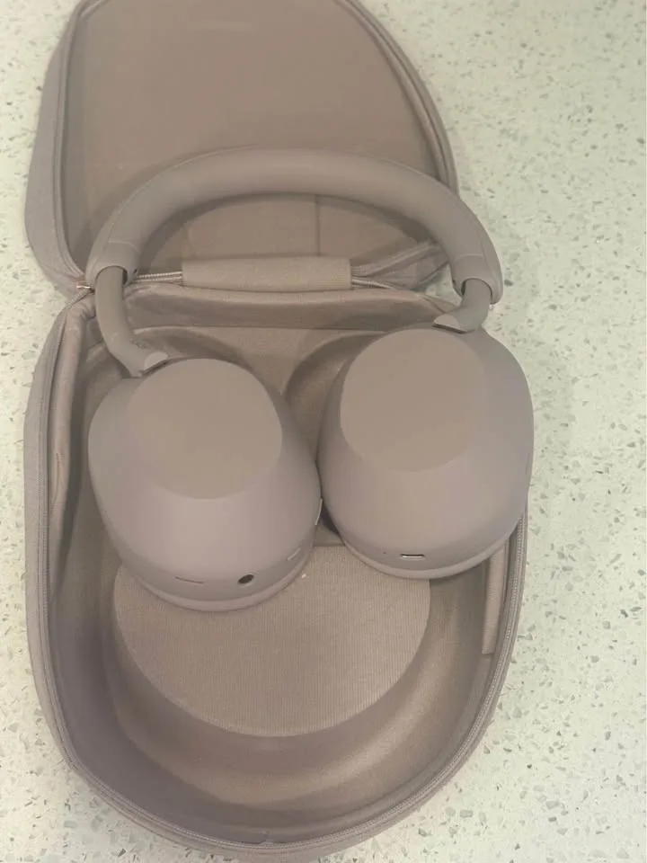 Sony WH-1000XM5 Headphones image indicator(2)