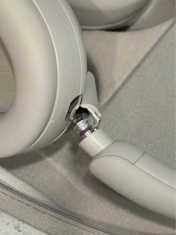 Repair needed - Sony WH-1000XM5 Headphones - photo 2