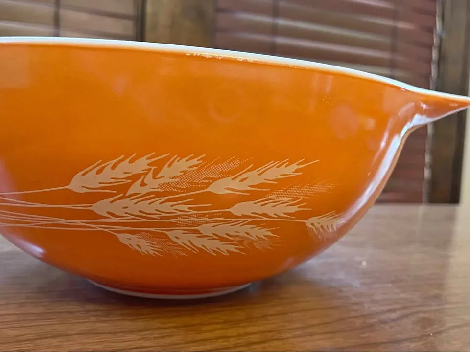 2 Vintage Pyrex Autumn Harvest Mixing Bowls thumbnail