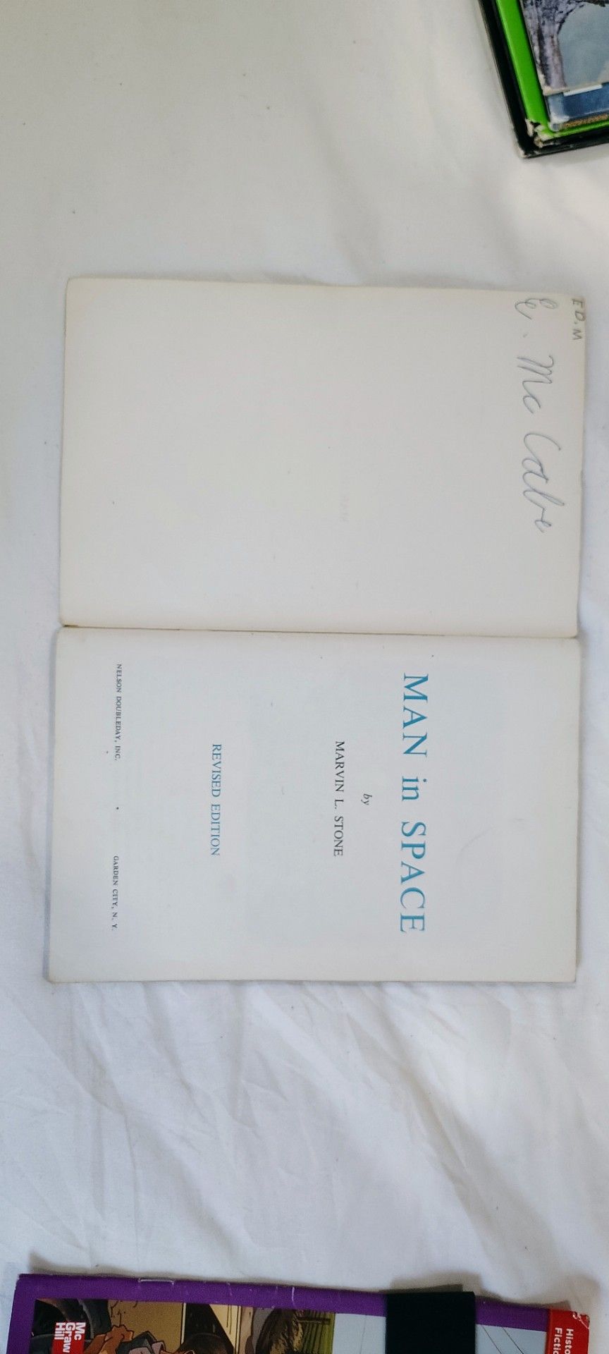Vintage 1965 Man in Space NASA Apollo Science Booklet - photo 5