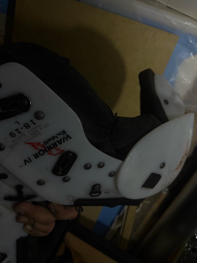 Riddell Warrior IV Shoulder Pads - photo 3