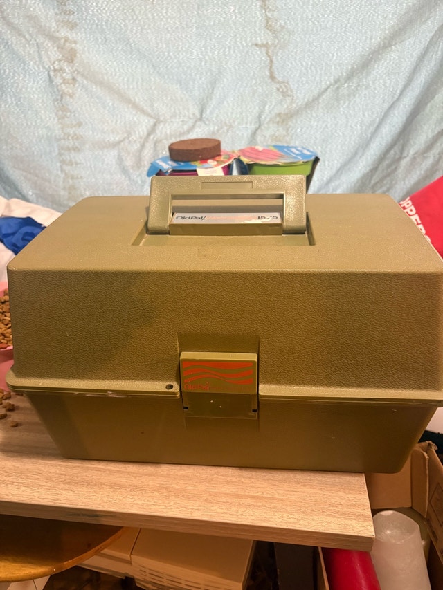 Old Pal Tackle Box