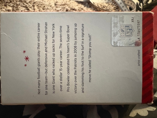 Hallmark Michael Strahan Ornament - photo 3