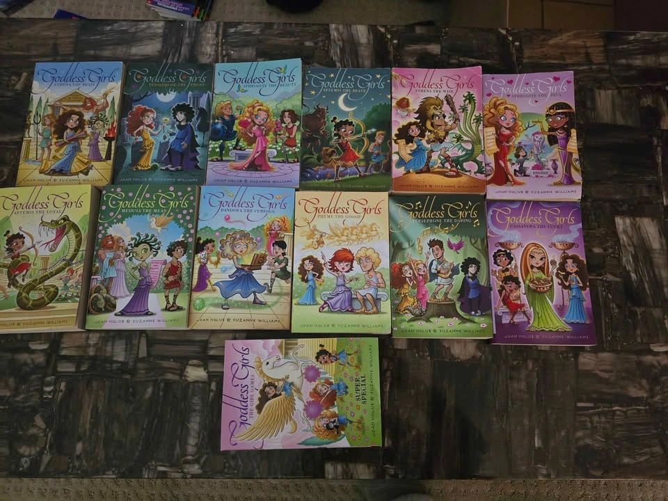 Youth Books - Various Authors - photo 2
