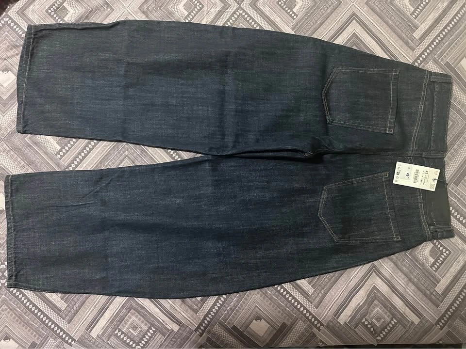 Sealed Zara Men’s Balloon Fit Jeans – Dark Blue –  US 32 - photo 2