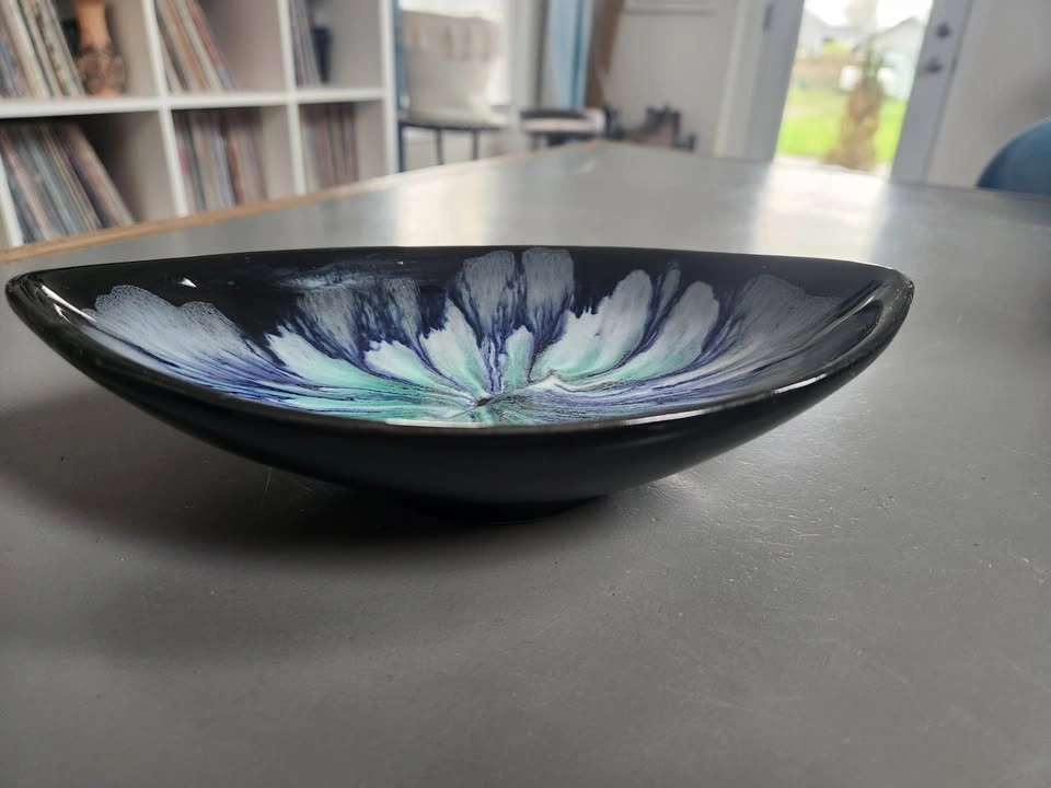 Vintage Canadian Beauceware Trinket Dish, Black Starburst Drip G - photo 3