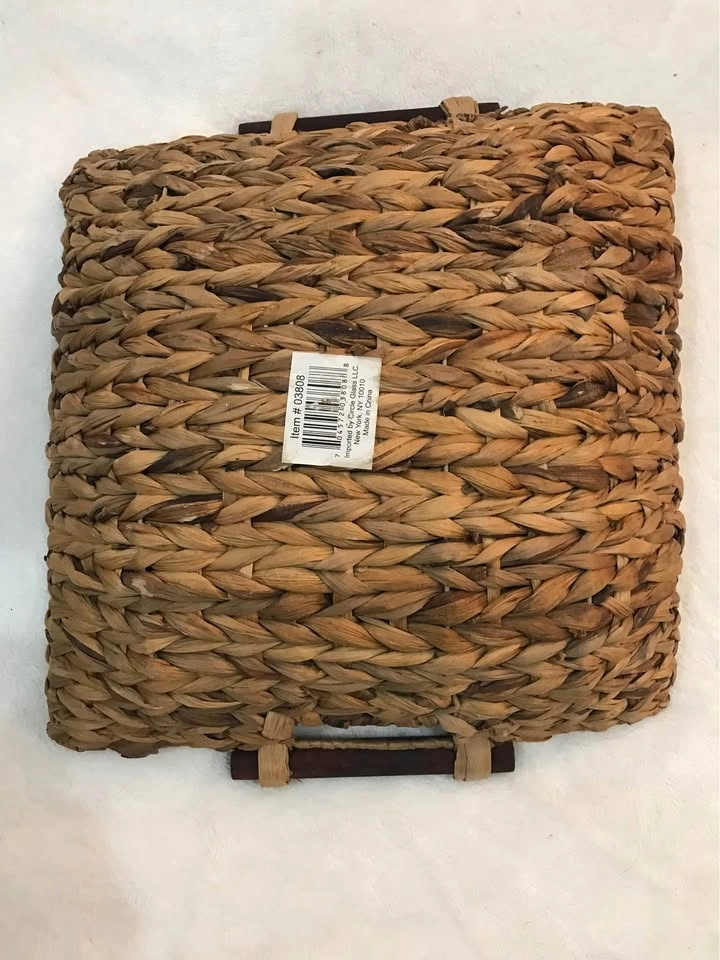 Woven seagrass basket - photo 2